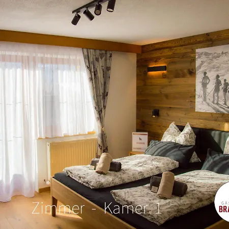 לינה וארוחת בוקר Gaestehaus Branders Namlos