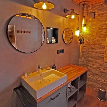 Gaestehaus Branders לינה וארוחת בוקר 3*